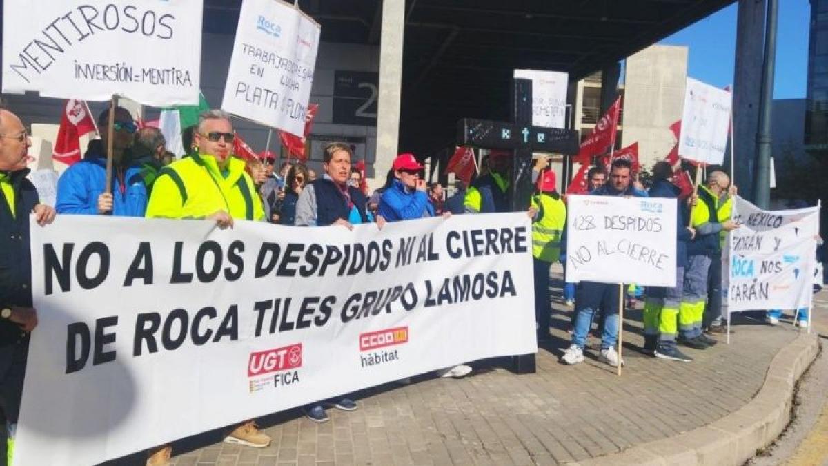 La plantilla de ROCA Tiles es mobilitza contra el ERE d'extinci de 120 llocs de treball